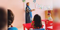 Characteristics of a good kindergarten teacher مربی خوب در مهد کودک خوب غرب