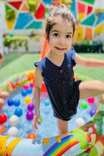 چگونه رفتار کودک خود را تغییر دهیم؟